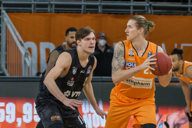 车产业链的 车产业链的