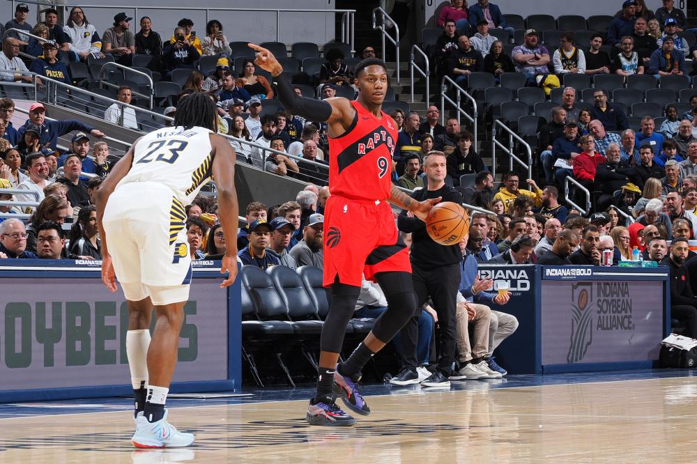 由于伤病与 由于伤病与